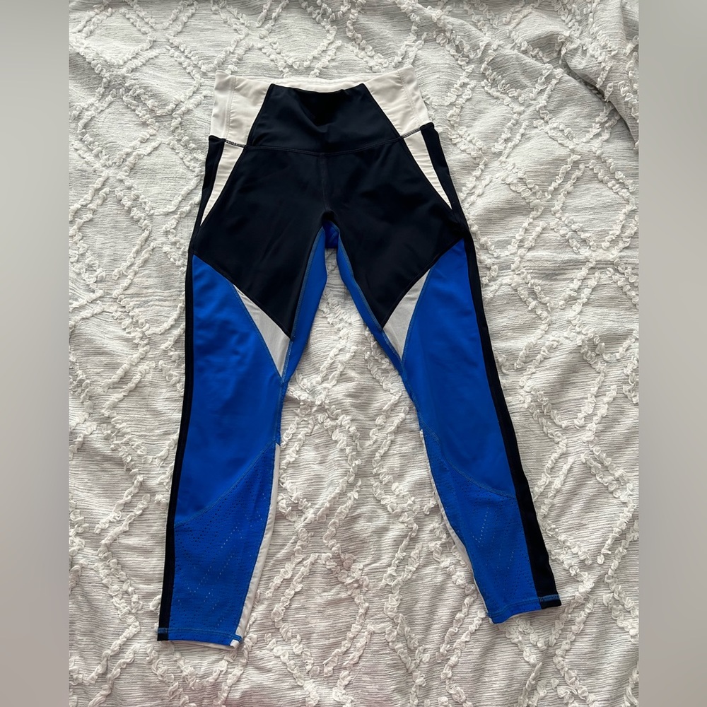Like New Athleta Capri Leggings